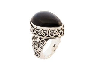 Balinese zilveren ring met peervormige zwarte onyx