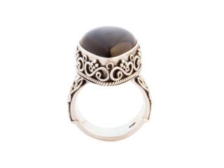 Balinese zilveren ring met peervormige zwarte onyx