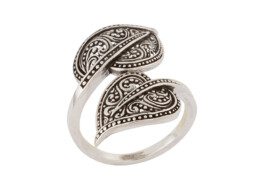 Brede handgemaakte zilveren ring uit Bali