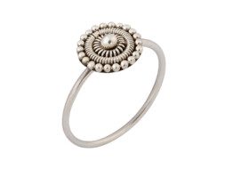 Charmante handgemaakte zilveren ring uit Bali
